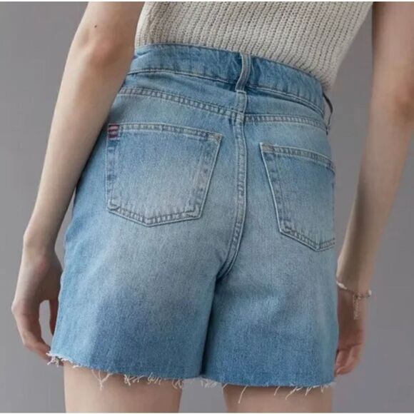 NWT Urban Outfitters BDG 90s Denim Shorts Long Inseam Distressed Cutoffs size 34 - Picture 2 of 9